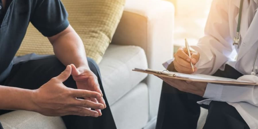 TENA HACE UN LLAMADO A HABLAR DEL CÁNCER DE PRÓSTATA Y LA INCONTINENCIA URINARIA MASCULINA