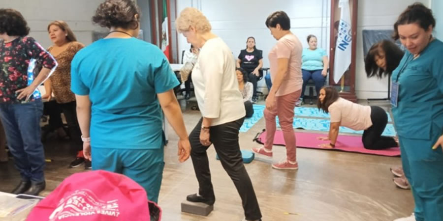 UNIVERSITARIAS UAQ INTERVIENEN EN LA ATENCIÓN Y DIFUSIÓN DE LA DEBILIDAD PÉLVICA EN MUJERES